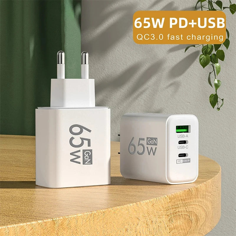 EU Plug Fast Charging - 2 USB-C & 1 USB