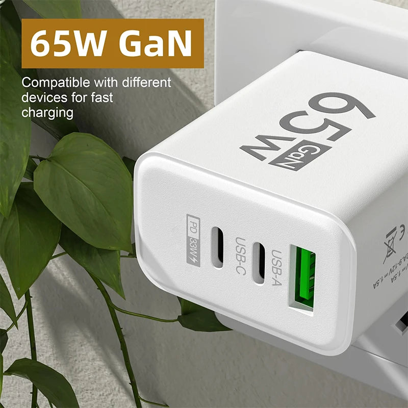 EU Plug Fast Charging - 2 USB-C & 1 USB